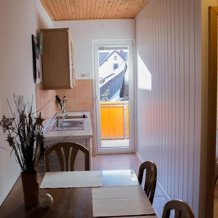 Apartmaji Luka Apartment